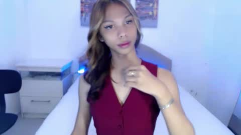 zoey online show from October 7, 9:39 am