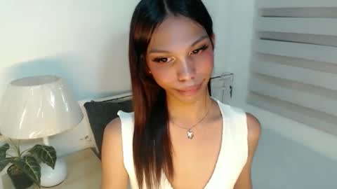 zoey online show from November 19, 6:30 pm