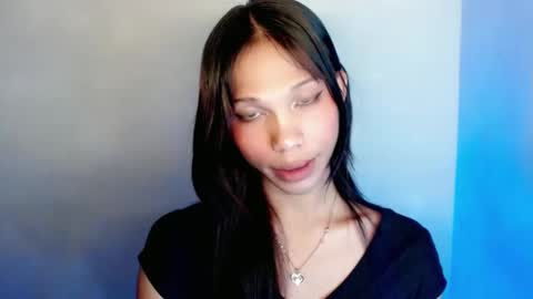 zoey online show from April 28, 7:35 am