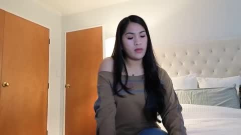Snapshot of zoeyjohnson24 chatting on April 23, 1:07 am zoeyjohnson24 online show from April 23, 1:07 am