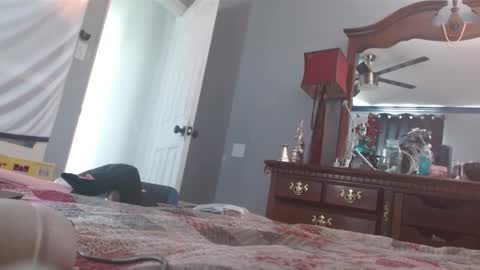 Snapshot of zoeyportland chatting on March 18, 9:40 pm Zoey Portland online show from March 18, 9:40 pm