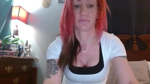 Snapshot of zoeyportland chatting on March 30, 10:00 pm Zoey Portland online show from March 30, 10:00 pm