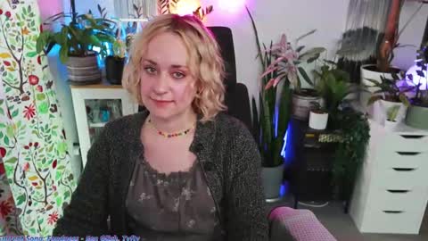 Zoey Ryan online show from February 23, 7:22 pm