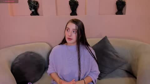 Snapshot of zoeywalker_ chatting on October 13, 12:05 pm Zoey Walker online show from October 13, 12:05 pm