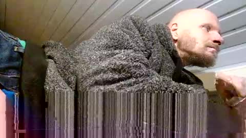 Snapshot of zolexthomas chatting on January 27, 7:03 pm zolexthomas online show from January 27, 7:03 pm