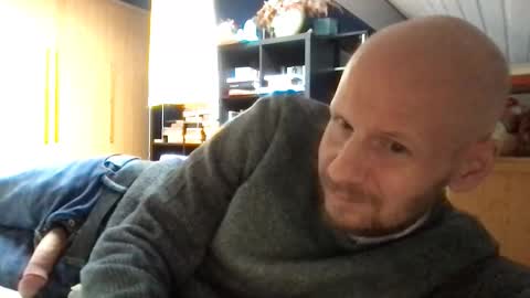 Snapshot of zolexthomas chatting on October 13, 2:17 pm zolexthomas online show from October 13, 2:17 pm