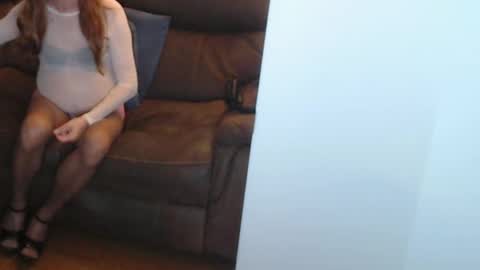 Snapshot of zolta99 chatting on September 14, 1:05 am zolta99 online show from September 14, 1:05 am