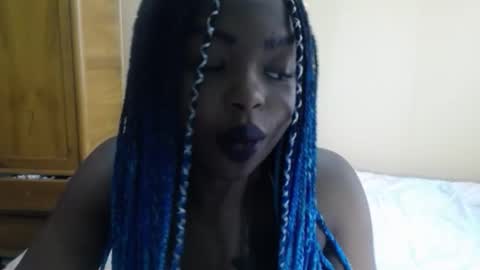 Zooe online show from February 9, 7:52 pm