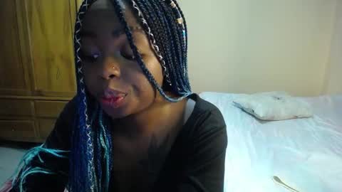 Zooe online show from February 11, 2:35 pm