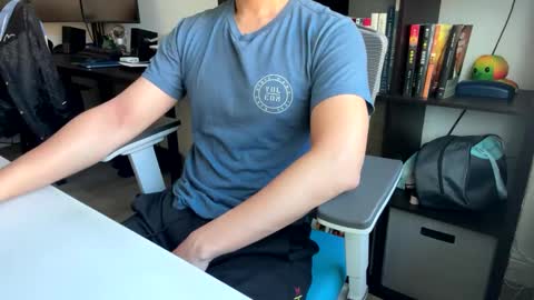 zoom_ha20 online show from February 5, 11:39 pm