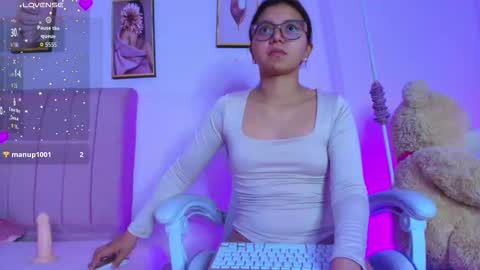 Zoe online show from March 10, 12:10 pm