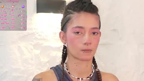 Snapshot of zorravioleta chatting on October 7, 5:32 pm Violeta online show from October 7, 5:32 pm