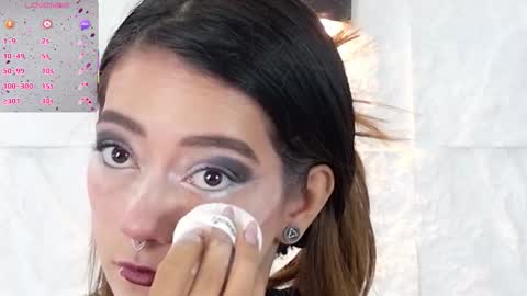 Snapshot of zorravioleta chatting on October 24, 12:45 pm Violeta online show from October 24, 12:45 pm