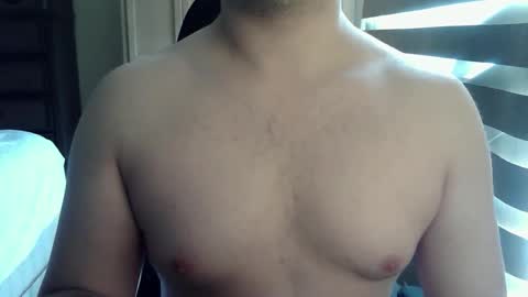 Snapshot of zorrito_himbo chatting on May 5, 7:22 pm Himbo fox online show from May 5, 7:22 pm