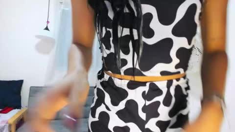 Snapshot of zou_quira chatting on October 15, 2:50 pm zou_quira online show from October 15, 2:50 pm