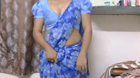 Zoya online show from June 24, 2:05 pm