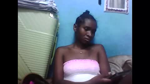 Snapshot of zuana14 chatting on October 18, 7:53 am zuana14 online show from October 18, 7:53 am