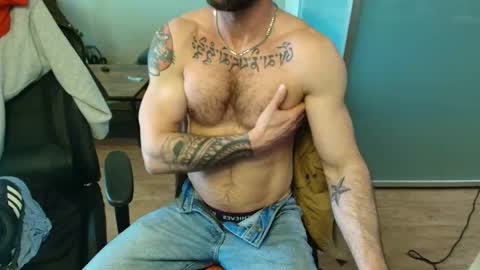 Zuko online show from April 1, 11:57 pm