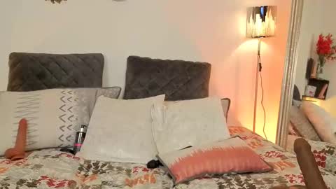zuly goode online show from February 1, 12:18 am