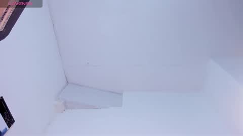 Snapshot of zulyjones chatting on September 18, 11:45 am Zuly online show from September 18, 11:45 am