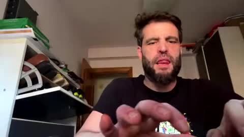 Snapshot of zurdineno chatting on July 2, 6:03 pm zurdineno online show from July 2, 6:03 pm