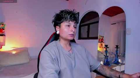 Zury Ramirez online show from May 17, 8:49 pm