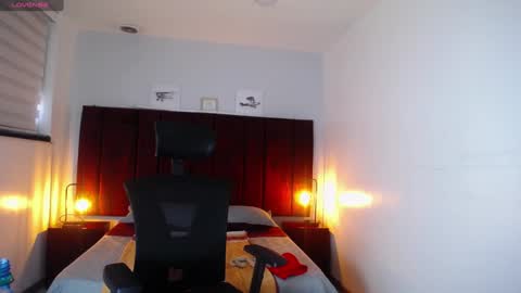 Snapshot of zuzana21 chatting on December 31, 4:25 pm Zuzana21 online show from December 31, 4:25 pm