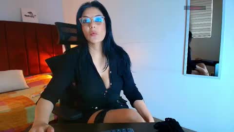 Snapshot of zuzana21 chatting on October 8, 12:47 pm Zuzana21 online show from October 8, 12:47 pm