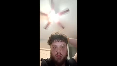 Snapshot of zye_vesper chatting on February 16, 3:02 am Zye Vesper online show from February 16, 3:02 am