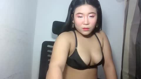 sweet lylia online show from September 21, 1:13 pm