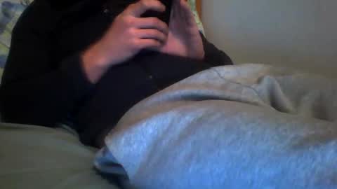 zyggy87 online show from December 18, 2:28 am