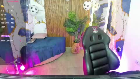 zyra_tay online show from July 4, 7:09 pm