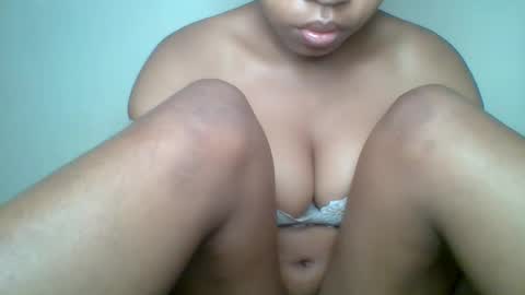 zyraelle_01 online show from June 6, 2:55 pm