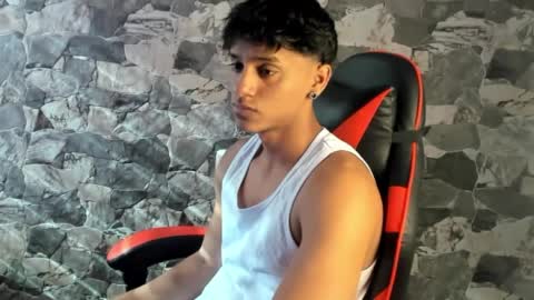 Snapshot of zyzz_1812 chatting on May 9, 8:47 pm zyzz_1812 online show from May 9, 8:47 pm