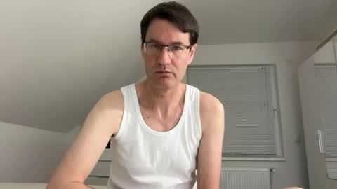 zzz123_cam online show from April 6, 3:35 pm