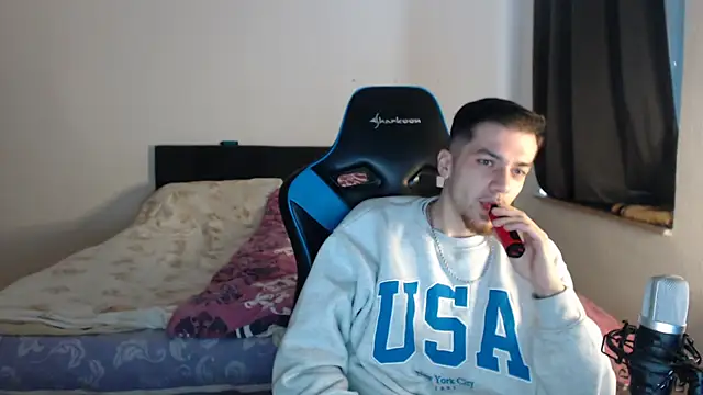 AlbanerYaro45 online show from January 10, 11:33 am