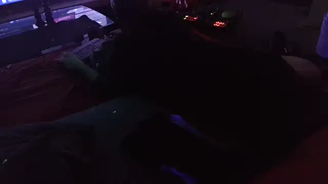 Snapshot of davidgntxxxxx chatting on September 17, 4:52 pm davidgntxxxxx online show from September 17, 4:52 pm