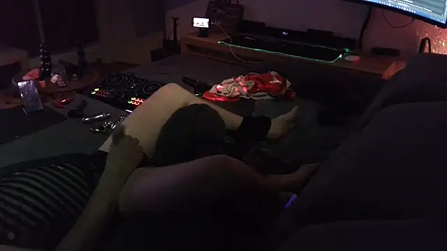 Snapshot of davidgntxxxxx chatting on September 27, 5:12 am davidgntxxxxx online show from September 27, 5:12 am