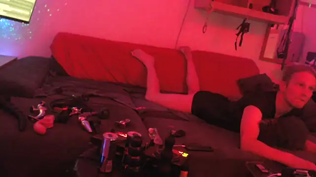 Snapshot of davidgntxxxxx chatting on October 31, 5:58 pm davidgntxxxxx online show from October 31, 5:58 pm