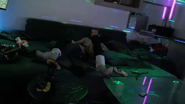 davidgntxxxxx online show from December 15, 1:54 am