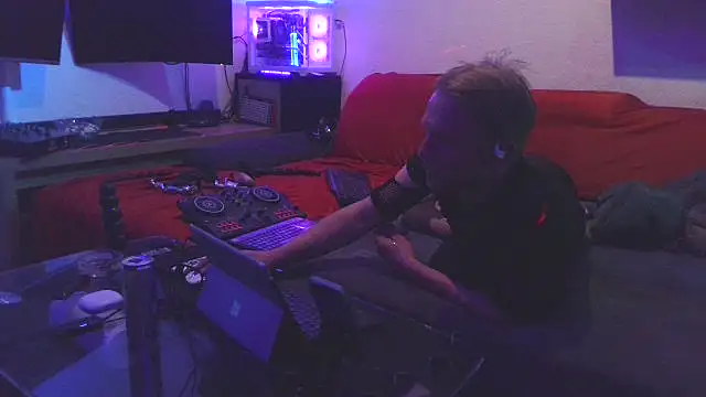 davidgntxxxxx online show from April 30, 8:57 pm