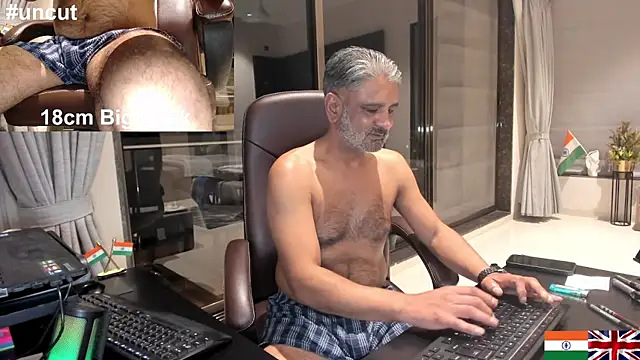 OnlineBossUK online show from January 31, 4:59 pm