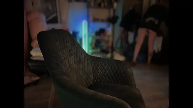 Mannarie Madsinn online show from September 25, 1:09 am