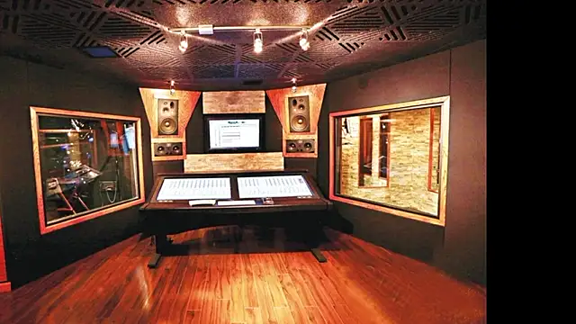 Snapshot of ssbawler chatting on February 15, 12:14 pm ssbawler online show from February 15, 12:14 pm