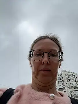 angelmommu online show from May 12, 6:43 am