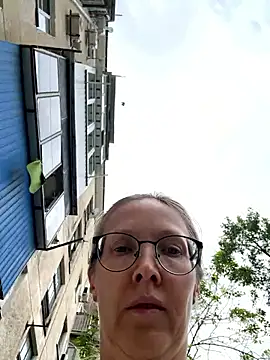 angelmommu online show from May 14, 7:04 am