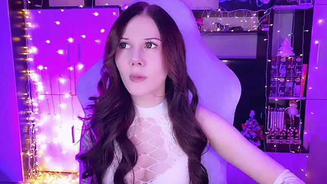 Snapshot of jasminevine chatting on January 1, 12:53 am jasminevine online show from January 1, 12:53 am