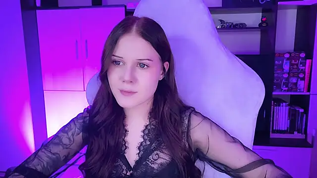 Snapshot of jasminevine chatting on February 6, 1:05 am jasminevine online show from February 6, 1:05 am