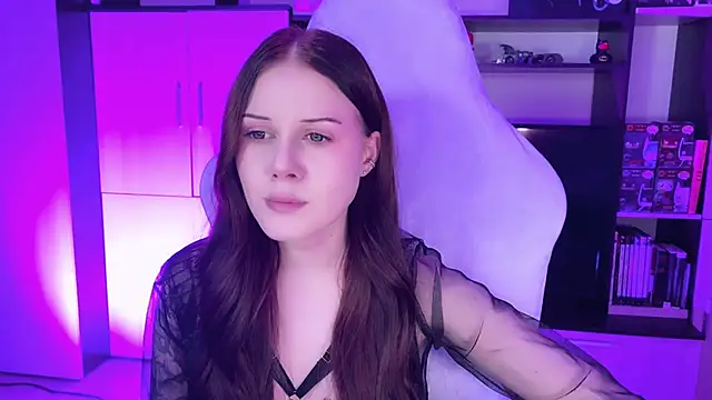 Snapshot of jasminevine chatting on February 6, 4:10 am jasminevine online show from February 6, 4:10 am