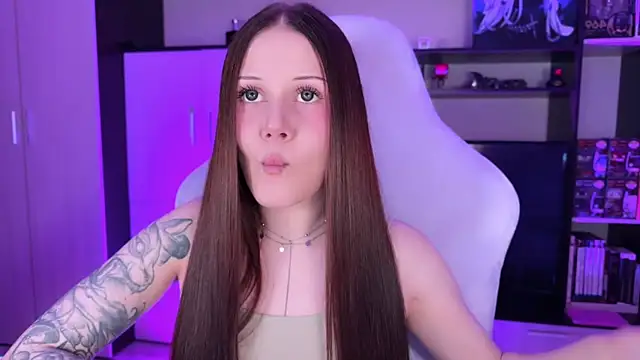 jasminevine online show from October 3, 9:01 pm